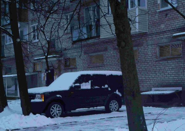 Владельца дорогой иномарки оштрафовали за неправильную парковку Владельца дорогой иномарки оштрафовали за неправильную парковку