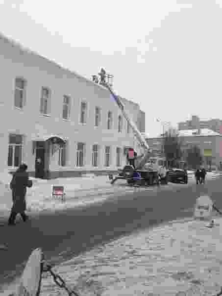 Опасные ледяные кровли Опасные ледяные кровли