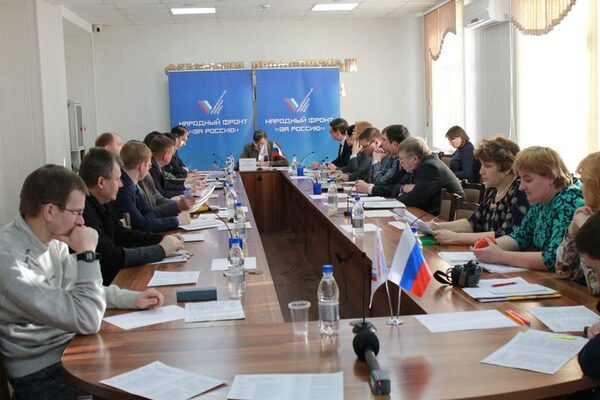 Кемеровские активисты ОНФ предложили внести изменения в правила дорожного движения Кемеровские активисты ОНФ предложили внести изменения в правила дорожного движения