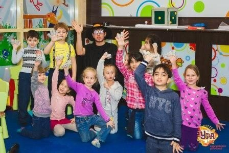 Клуб «УРА» в ТРЦ «АУРА»: креативно, зажигательно и познавательно! Клуб «УРА» в ТРЦ «АУРА»: креативно, зажигательно и познавательно!
