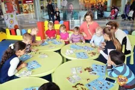 Досуг на выходные: увлекательные занятия в детском клубе «УРА» Досуг на выходные: увлекательные занятия в детском клубе «УРА»