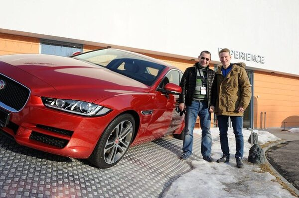 Праздник для настоящих мужчин в стиле Jaguar Land Rover Праздник для настоящих мужчин в стиле Jaguar Land Rover