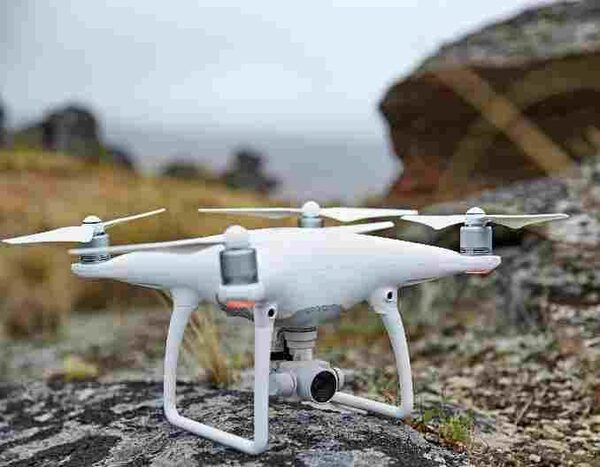 DJI запускает продажи инновационных интеллектуальных квадрокоптеров DJI запускает продажи инновационных интеллектуальных квадрокоптеров