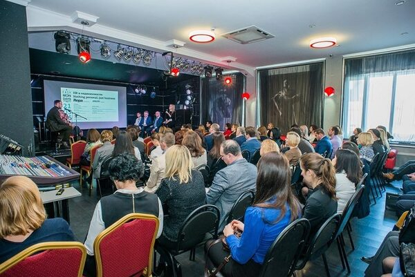 Профессионалы или лояльные? Эффективные! «Сити-XXI век» об опыте HR в недвижи-мости Профессионалы или лояльные? Эффективные! «Сити-XXI век» об опыте HR в недвижи-мости