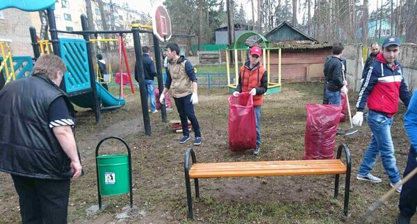 Субботник в Пушкино состоялся под эгидой Общественного совета Госадмтехнадзора Субботник в Пушкино состоялся под эгидой Общественного совета Госадмтехнадзора
