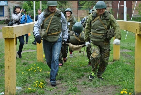 В Благовещенске при поддержке ОНФ прошла студенческая военно-патриотическая игра «Зарница» В Благовещенске при поддержке ОНФ прошла студенческая военно-патриотическая игра «Зарница»