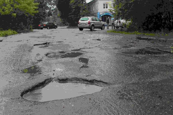 Тверские активисты ОНФ продолжают следить за состоянием дорог в Ржеве Тверские активисты ОНФ продолжают следить за состоянием дорог в Ржеве