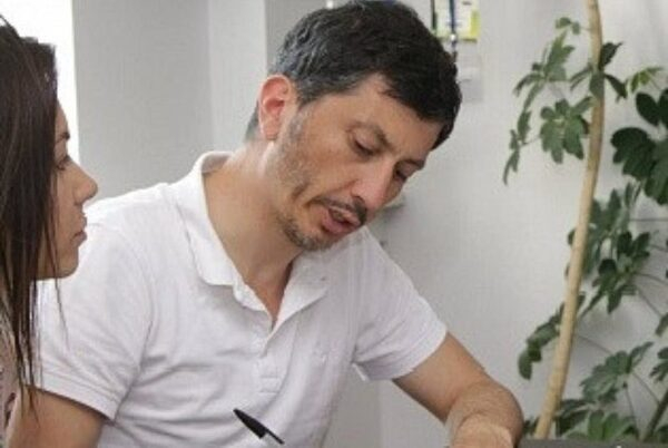 Журналист газеты Журналист газеты