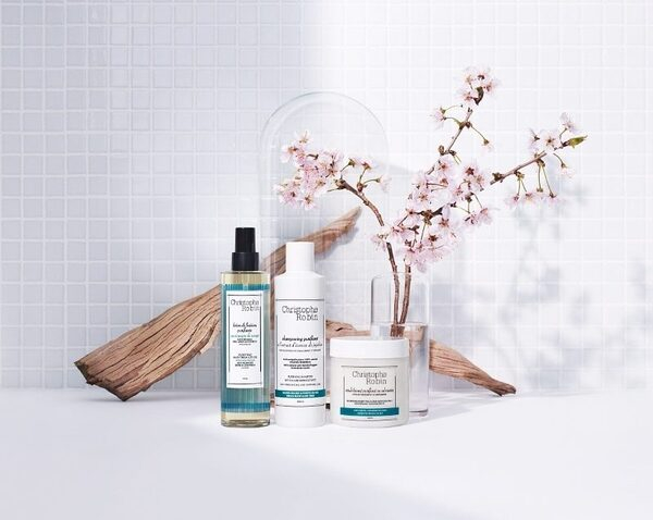 Кристоф Робин раскрывает секрет 3-этапной детоксикации волос Кристоф Робин раскрывает секрет 3-этапной детоксикации волос