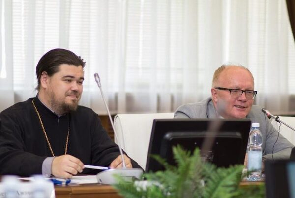 В КФУ обсуждают Чудотворный Казанский образ Богородицы В КФУ обсуждают Чудотворный Казанский образ Богородицы