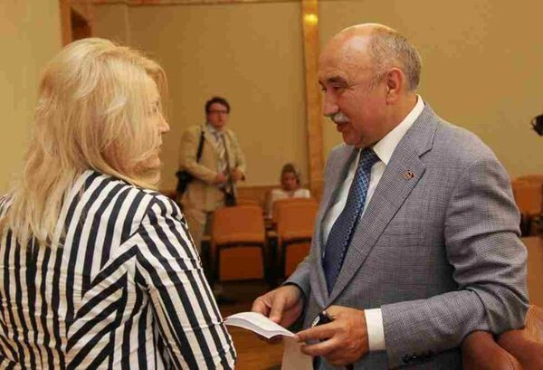Ректор КФУ Ильшат Гафуров раскрыл особенности подготовки IT-специалистов в Казанском университете Ректор КФУ Ильшат Гафуров раскрыл особенности подготовки IT-специалистов в Казанском университете