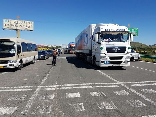 Автопробег «Китай-Монголия-Россия»: экипаж «Руста» уже в Монголии Автопробег «Китай-Монголия-Россия»: экипаж «Руста» уже в Монголии