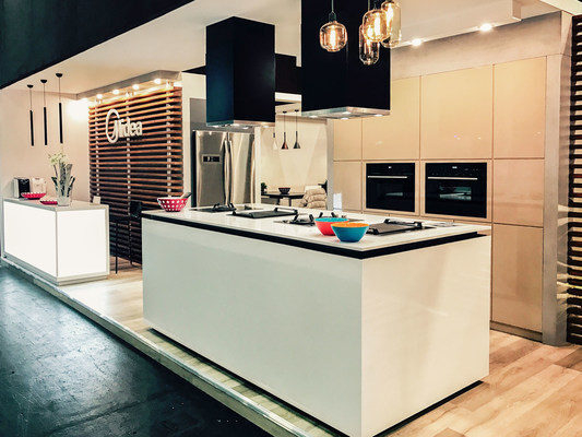 Экспозиция Midea на выставке IMM Cologne 2017 придаёт индивидуальность кухонной технике Экспозиция Midea на выставке IMM Cologne 2017 придаёт индивидуальность кухонной технике