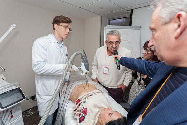 Сателлитные сессии для врачей-косметологов Сателлитные сессии для врачей-косметологов