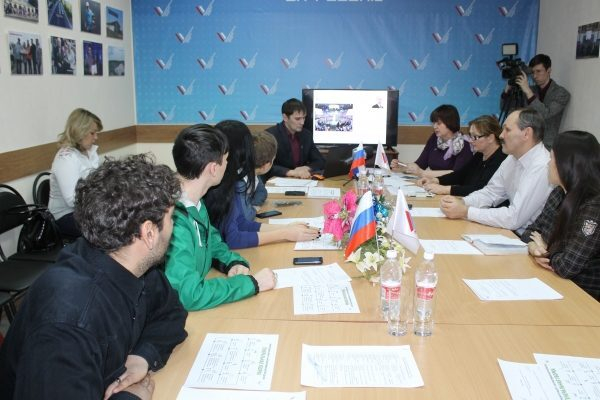 Астраханские активисты ОНФ провели презентацию проекта «Генеральная уборка» Астраханские активисты ОНФ провели презентацию проекта «Генеральная уборка»