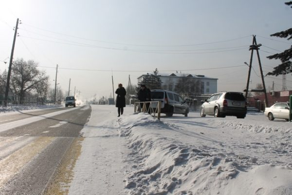 Активисты ОНФ в Туве провели мониторинг уборки снега в поселке Каа-Хем Активисты ОНФ в Туве провели мониторинг уборки снега в поселке Каа-Хем