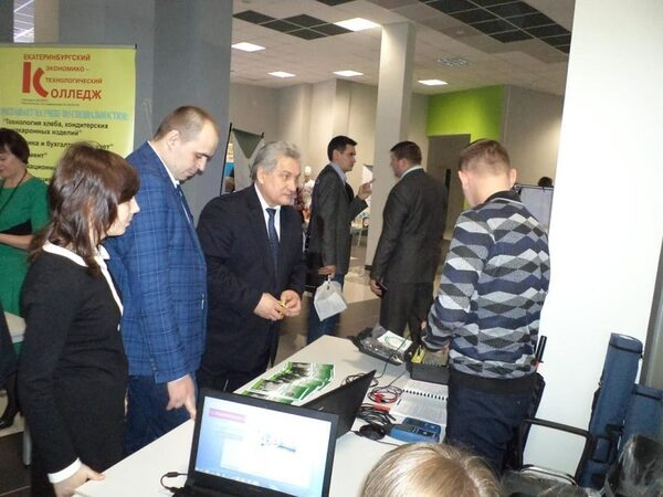 В технопарке «Университетский» представили проекты «Уральской инженерной школы» В технопарке «Университетский» представили проекты «Уральской инженерной школы»