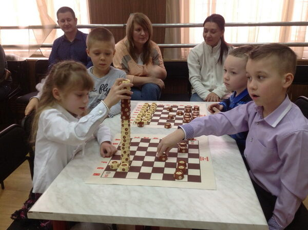 Первенство России по русским шахматам (таврелям) среди юношей и девушек Первенство России по русским шахматам (таврелям) среди юношей и девушек