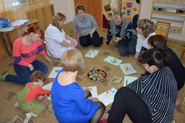 ОНФ в Астраханской области проводит курсы для родителей по основам детской психологии и педагогики ОНФ в Астраханской области проводит курсы для родителей по основам детской психологии и педагогики