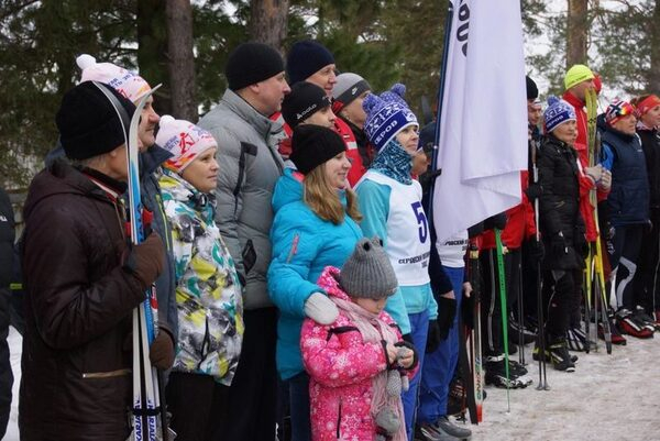 Праздничный забег механиков Серовского завода Праздничный забег механиков Серовского завода