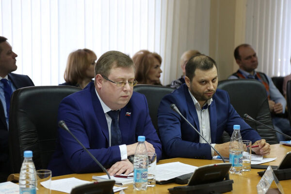 Бизнес-омбудсмен Норильска выступил на Саммите КЭФ-2017 Бизнес-омбудсмен Норильска выступил на Саммите КЭФ-2017