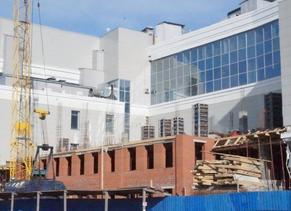 На воссоздаваемом доме Ивановой-Плотникова завершается кладка стен 2-го этажа На воссоздаваемом доме Ивановой-Плотникова завершается кладка стен 2-го этажа