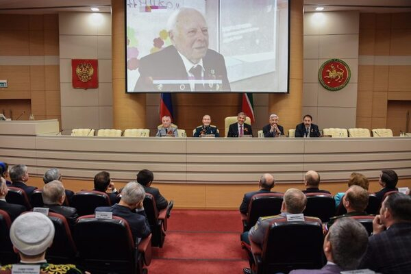 Ильшат Рафкатович Гафуров принял участие в заседании оргкомитета по подготовке и празднованию 72-й годовщины победы в Великой Отечественной войне Ильшат Рафкатович Гафуров принял участие в заседании оргкомитета по подготовке и празднованию 72-й годовщины победы в Великой Отечественной войне