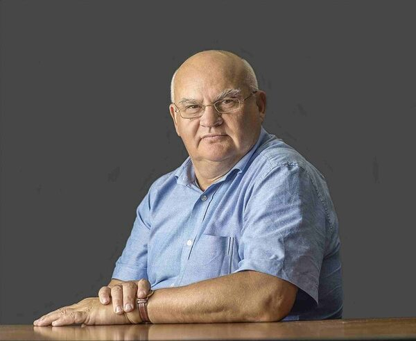 Александр Лапин: «Когда национализм спускается от элиты к дикарям с дубиной – он становится обыкновенным фашизмом» Александр Лапин: «Когда национализм спускается от элиты к дикарям с дубиной – он становится обыкновенным фашизмом»