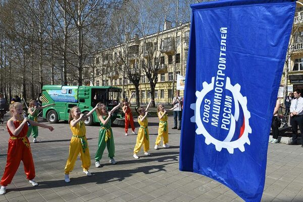 МК-2000 вышла на трудовую вахту МК-2000 вышла на трудовую вахту