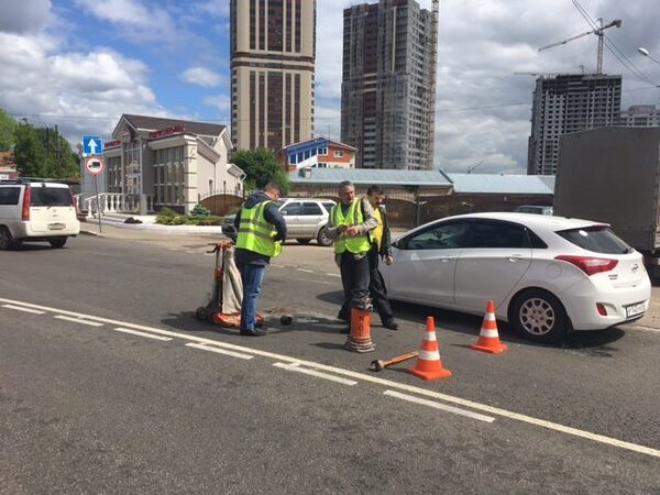 Эксперты ОНФ вместе с представителями межведомственной комиссии провели рейд по дорогам Воронежа Эксперты ОНФ вместе с представителями межведомственной комиссии провели рейд по дорогам Воронежа