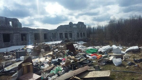 Мурманские активисты ОНФ выявили несколько крупных свалок в районе Оленегорска Мурманские активисты ОНФ выявили несколько крупных свалок в районе Оленегорска
