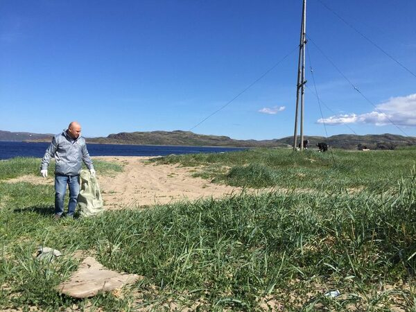 Мурманские активисты ОНФ приняли участие в масштабных экологических акциях по очистке Заполярья от мусора Мурманские активисты ОНФ приняли участие в масштабных экологических акциях по очистке Заполярья от мусора