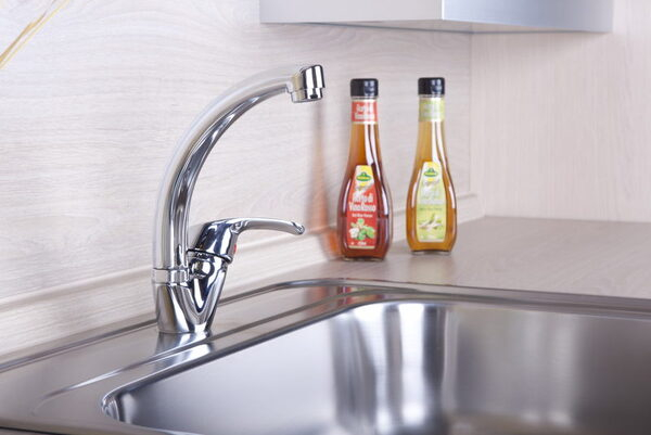 Подбираем смеситель к кухонной мойке. Полезные советы Подбираем смеситель к кухонной мойке. Полезные советы
