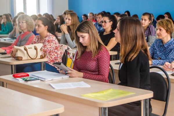 Студентки АлтГУ стали победительницами открытого благотворительного конкурса «Академическая мобильность» Студентки АлтГУ стали победительницами открытого благотворительного конкурса «Академическая мобильность»