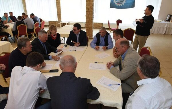 Семинар-тренинг для руководителей Семинар-тренинг для руководителей