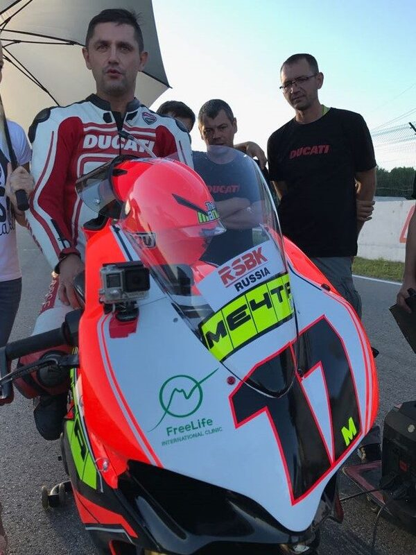 Чемпион России по супербайку Максим Киселёв: «Подсаживайтесь на спорт, а не на наркотики» Чемпион России по супербайку Максим Киселёв: «Подсаживайтесь на спорт, а не на наркотики»