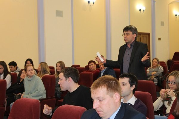 ОНФ на Камчатке провел конференцию по вопросам реализации программы «Стратегия роста» ОНФ на Камчатке провел конференцию по вопросам реализации программы «Стратегия роста»