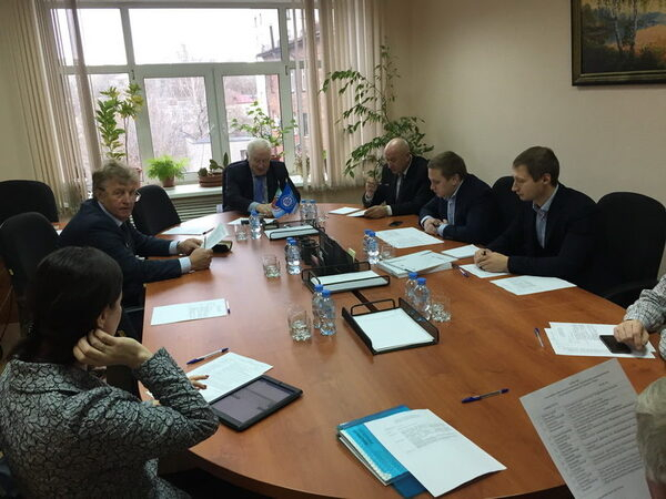 Совещание с участием представителей Корпорации развития Среднего Урала Совещание с участием представителей Корпорации развития Среднего Урала