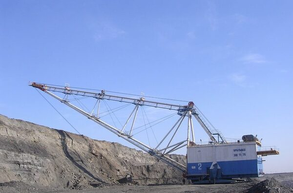 Шагающий экскаватор Уралмашзавода будет участвовать в добыче высококачественного антрацита в Новосибирской области Шагающий экскаватор Уралмашзавода будет участвовать в добыче высококачественного антрацита в Новосибирской области