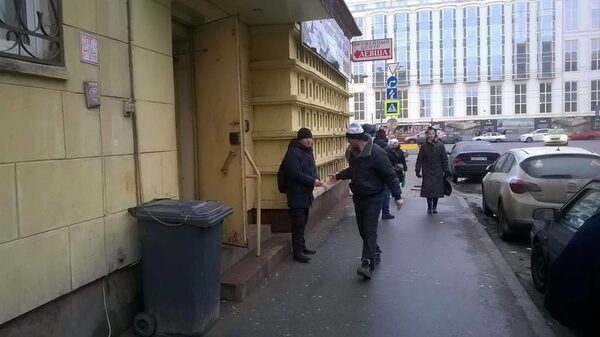 Кто первый или самовольная приватизация городской площади Кто первый или самовольная приватизация городской площади