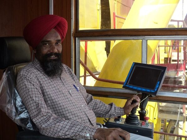 Сразу два уралмашевских драглайна – Bajrang и Vishwanath – запущены в эксплуатацию в индийских Сразу два уралмашевских драглайна – Bajrang и Vishwanath – запущены в эксплуатацию в индийских