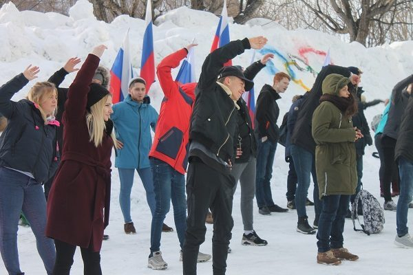 «Молодежка ОНФ» провела утреннюю разминку для студентов Камчатского технического университета «Молодежка ОНФ» провела утреннюю разминку для студентов Камчатского технического университета