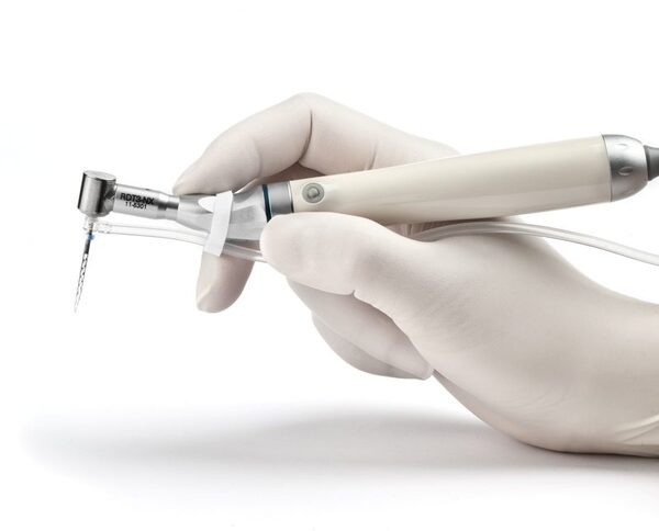 Эндодонтическая система SAF в стоматологической клинике «ВОКА» Эндодонтическая система SAF в стоматологической клинике «ВОКА»