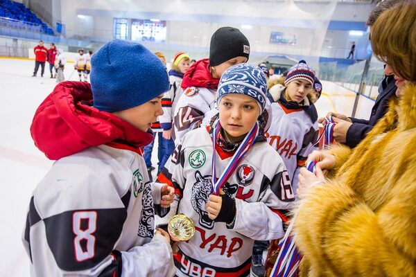 БФ «САФМАР» Михаила Гуцериева поддержал соревнования «Золотая шайба» БФ «САФМАР» Михаила Гуцериева поддержал соревнования «Золотая шайба»