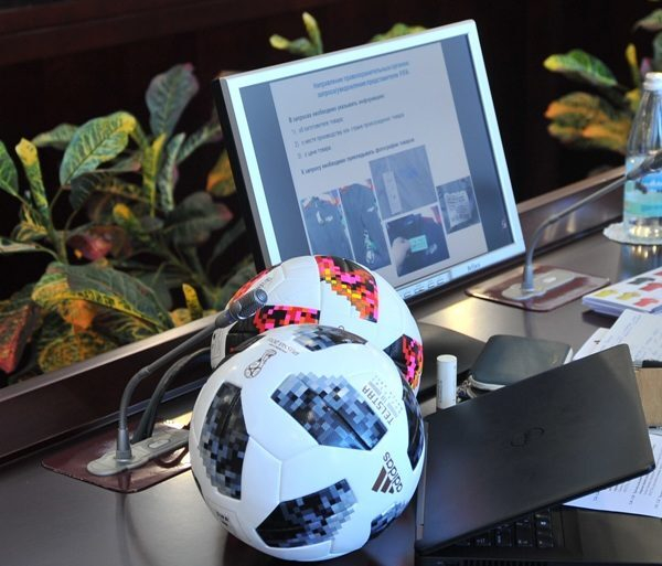 Эксперты прогнозируют увеличение попыток ввоза контрафакта с символикой FIFA Эксперты прогнозируют увеличение попыток ввоза контрафакта с символикой FIFA