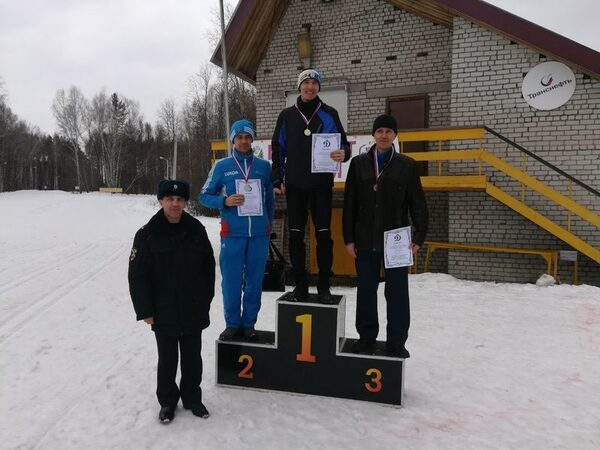 Сотрудник Томской таможни победил в зимнем служебном многоборье «Динамо» Сотрудник Томской таможни победил в зимнем служебном многоборье «Динамо»