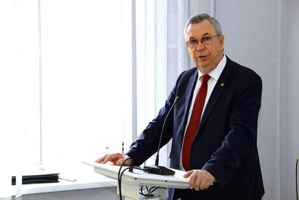 Бизнес-омбудсмен П.А. Нестеров провел встречу со слушателями Губернаторской программы в АлтГУ Бизнес-омбудсмен П.А. Нестеров провел встречу со слушателями Губернаторской программы в АлтГУ