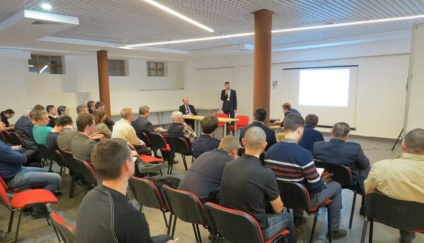 Опытом применения аддитивных технологий на предприятиях поделились участники заседания Опытом применения аддитивных технологий на предприятиях поделились участники заседания