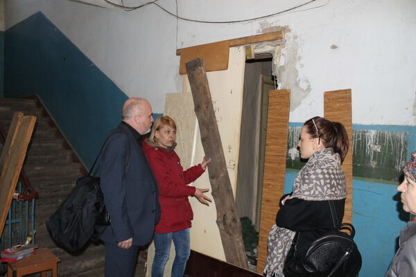 Активисты ОНФ обратились в администрацию Воронежа с просьбой решить проблему жителей аварийных домов Активисты ОНФ обратились в администрацию Воронежа с просьбой решить проблему жителей аварийных домов