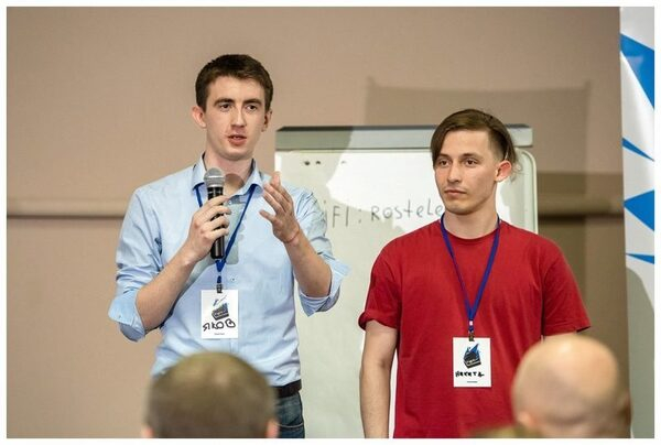 Студенты АлтГУ разработали мобильное приложение, призванное улучшить качество дорог Студенты АлтГУ разработали мобильное приложение, призванное улучшить качество дорог